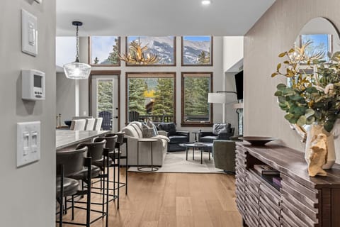 Floor to Ceiling Views
