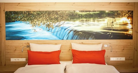 Comfort Double Room, Balcony | Free cribs/infant beds, free WiFi, bed sheets, wheelchair access