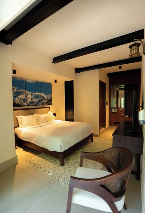 Standard Double Room, Balcony | In-room safe, iron/ironing board, free WiFi