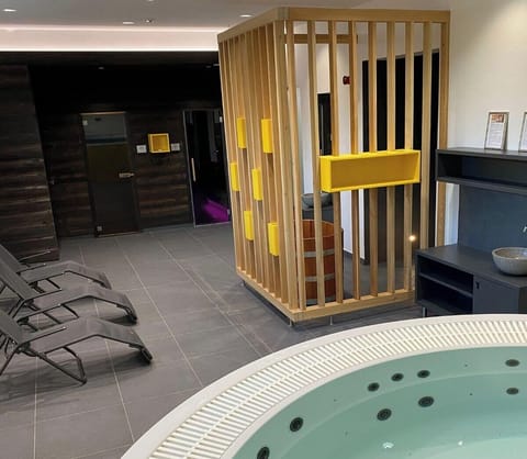 Steam room, Swedish massages, massages