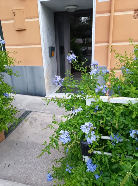 Apartment, 3 Bedrooms, Accessible, Fireplace | Garden