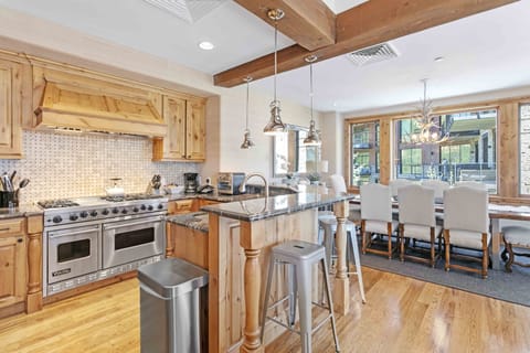 Indoors, Kitchen, Kitchen Island, Appliance, Microwave