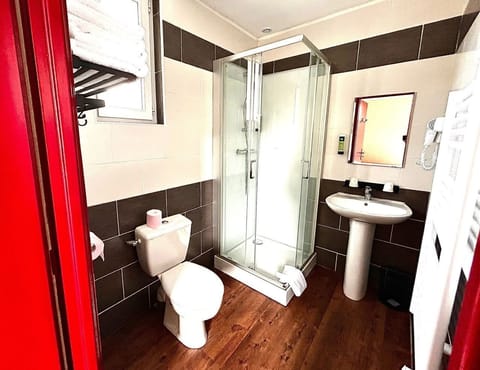 Shower, free toiletries, towels, soap