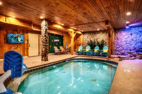 Creekside Cubs Lodge is the ultimate retreat for your trip to the Smokies. Book!