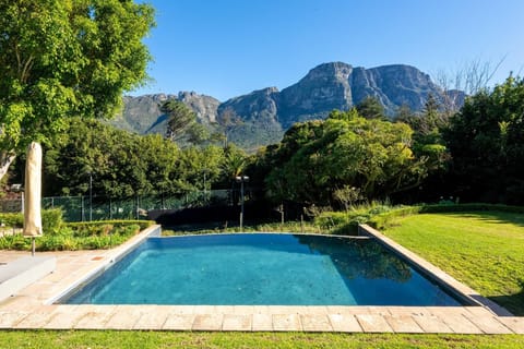 Holiday Home Swimming Pool