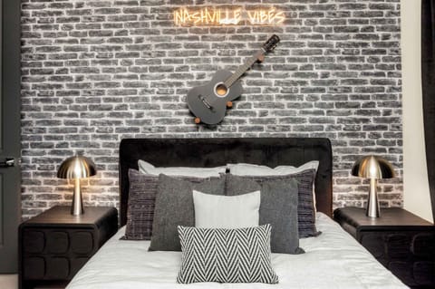 Bedroom 1: Queen Bed, Smart TV and Full ensuite Bathroom