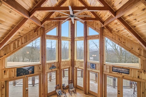 Cabin, 2 Bedrooms | Interior