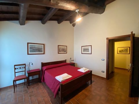 Desk, blackout drapes, free WiFi