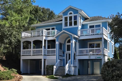 CL07: Soak up the Sun | exterior
