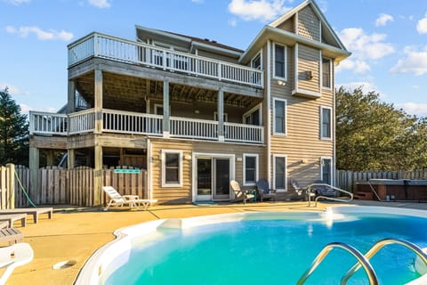 VOH30: The Princess Tide | Back Exterior