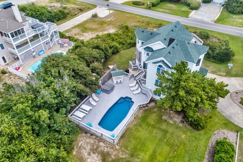 WH480: Second Impulse | Exterior | Pool | Hot Tub | Seating