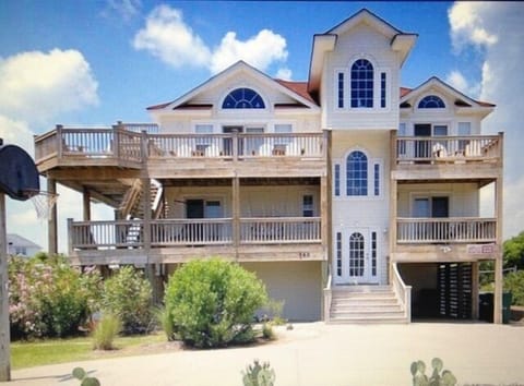 WH469: A Dream Come True | Exterior | Parking | Entrance