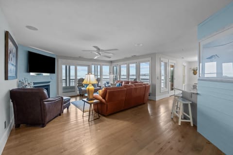 PC1212: Pirates Cove Retreat | Overview