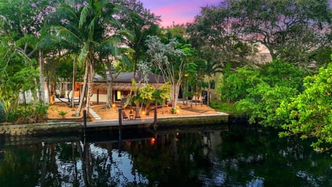 TABŪ Waterfront Retreat   Private river access, tropical gardens, hammocks, and sunset views.   A unique outdoor sanctuary designed for relaxation, nature lovers, and luxury travelers — an immersive jungle escape crafted for unforgettable moments. 
