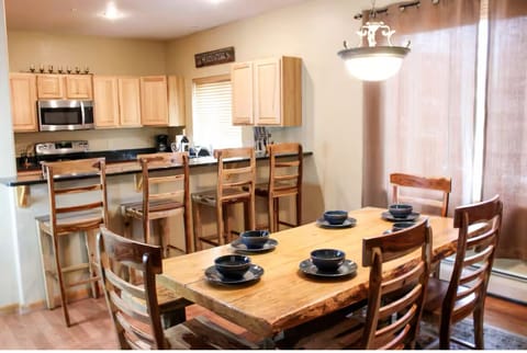 Ample dining seating for large groups