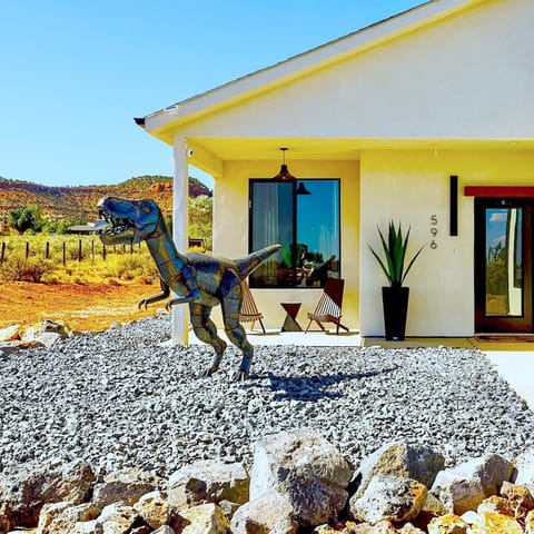 Welcome to Dino Ranch Villa C - family fun with red rock views