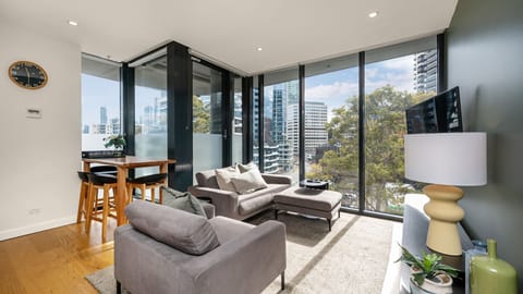 Light and bright open plan living with close city views