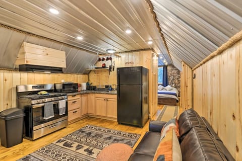 Kitchen / Living Room