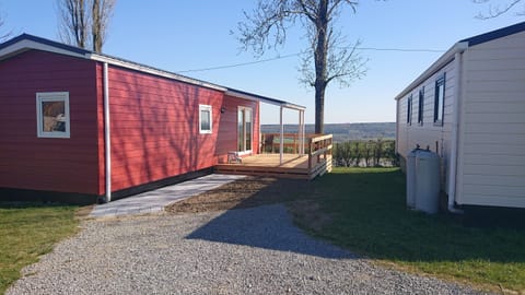 Camping Natuurlijk Limburg - Chalet 6 - front