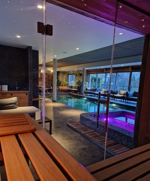 Turkish bath, body treatments, hot stone massages, prenatal massages