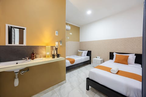 Standard Twin Room | Free WiFi, bed sheets