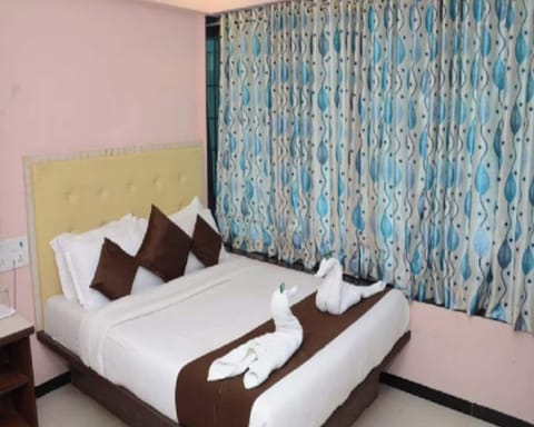 Deluxe Double Room | Free WiFi