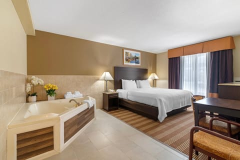 Desk, blackout drapes, iron/ironing board, free WiFi