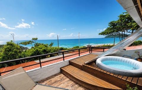 Private spa tub