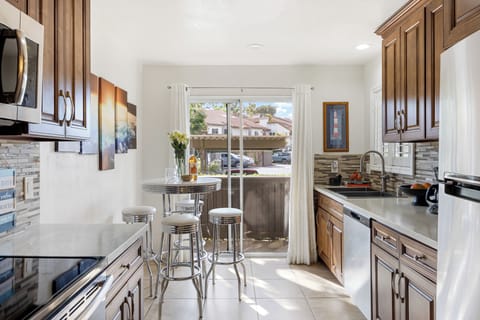 Perfect space for a quick breakfast.