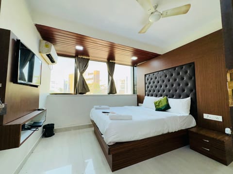 Double Room, Tower | Iron/ironing board, free WiFi