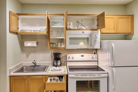 Full kitchen provides everything you need to prep meals