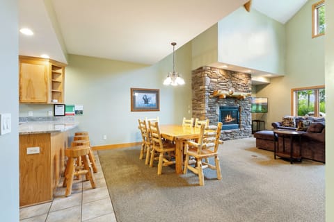 Dining / Living Room