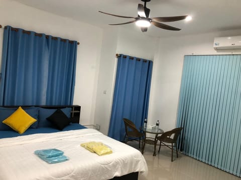 Deluxe Room, Balcony | Blackout drapes, free WiFi