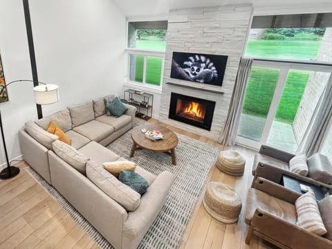 Cozy spot to kick back after a big day out! 