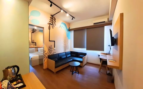 Executive Double Room | Free WiFi, bed sheets