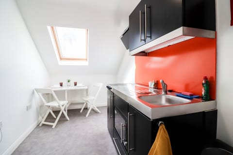 Apartment | 1 bedroom, desk