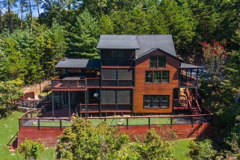 Welcome to Blue Fox Den, your next epic getaway!