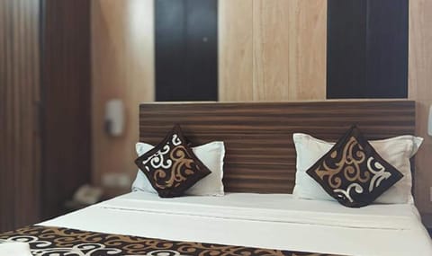 Deluxe Room | Egyptian cotton sheets, premium bedding, in-room safe, free WiFi