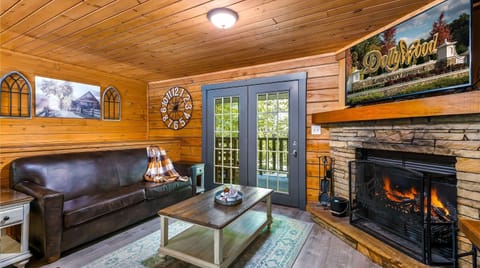 House, Accessible | 3 bedrooms, high-speed internet
