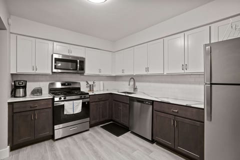 Apartment | 2 bedrooms, Internet