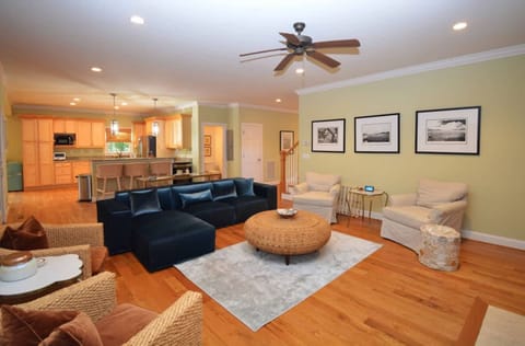 House | 4 bedrooms, Internet