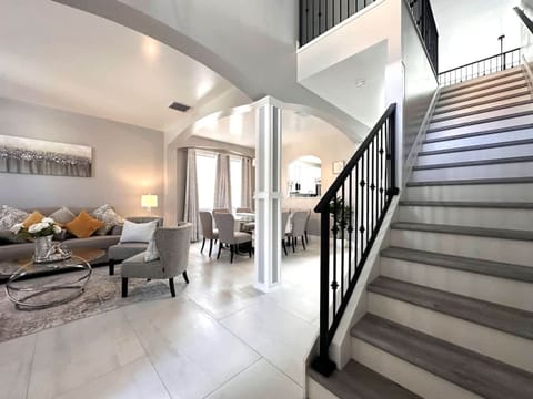 House | 6 bedrooms, Internet