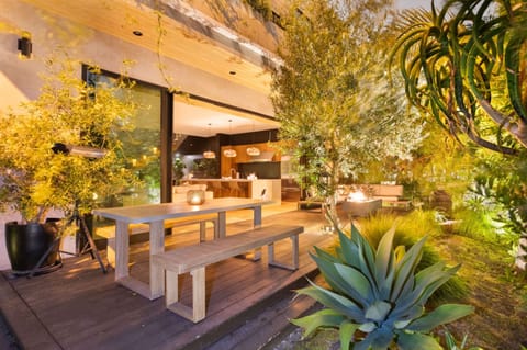 House, Accessible | 4 bedrooms, desk, soundproofing