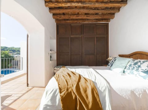 House, Smoking | 4 bedrooms