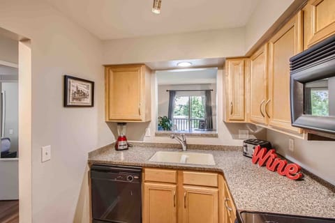 Large fully stocked kitchen 