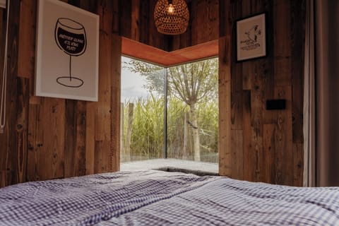 House | 2 bedrooms, bed sheets