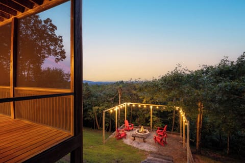 Forever View - Firepit Area