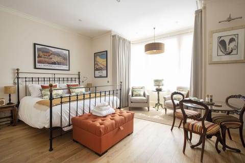 Running Hare Main Living and Bedroom