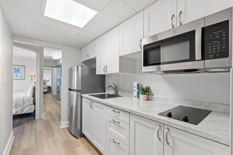 Condo, 2 Bedrooms, Balcony, Oceanfront (939/940) | Private kitchen | Full-size fridge, microwave, stovetop, dishwasher