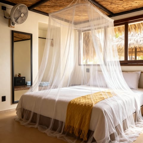 Basic Room | Desk, laptop workspace, bed sheets